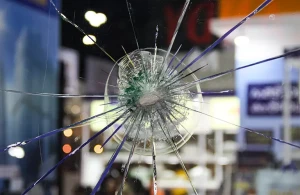 شیشه ضد گلوله در اصفهان